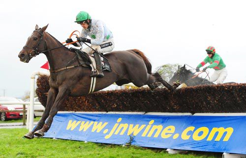 Twin Plan and Ruby Walsh jump the final fence