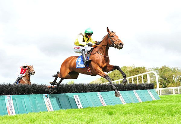 Fairyhill Run and Danny Mullins jump the last to win from Saol Iontach