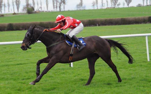 Jacks Island and Declan Bates winning the handicap chase