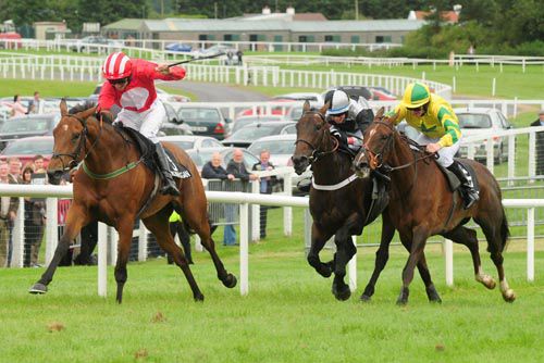 Annie Other & Jack Doyle get the better of  both Spring Hawk (yellow) and Coscorrig