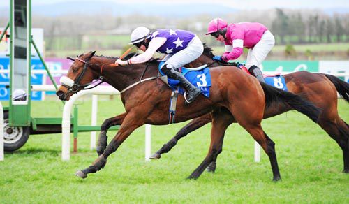 Katie T and Adrian Heskin come late to beat Urticaire