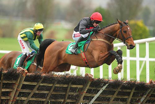 Le Vent d'Antan (Barry Geraghty) on his way to victory