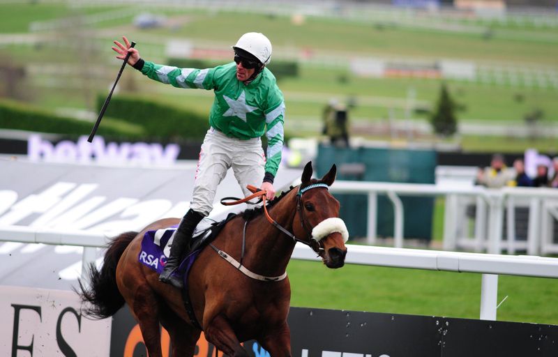 Presenting Percy winning at Cheltenham in 2015