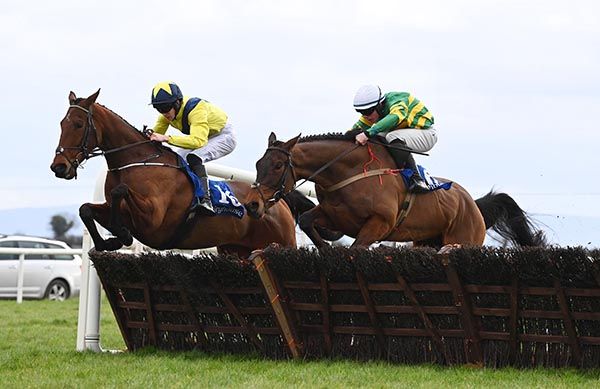 L'yser (left) just leads Cadatharla over the last