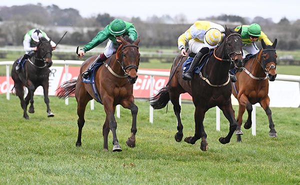 Carnfunnock (green) touches off Lucky Max
