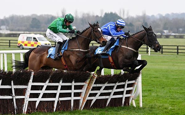 Readin Tommy Wrong and Daryl Jacob (nearest) comes to tackle Ile Atlantique 