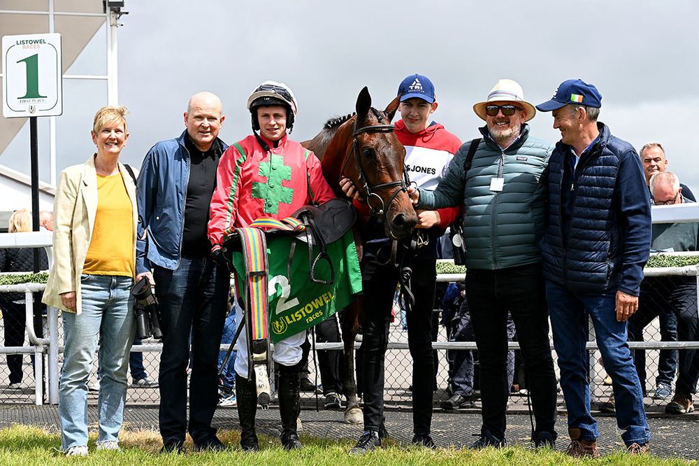 Cappacurry Ealu with winning connections
